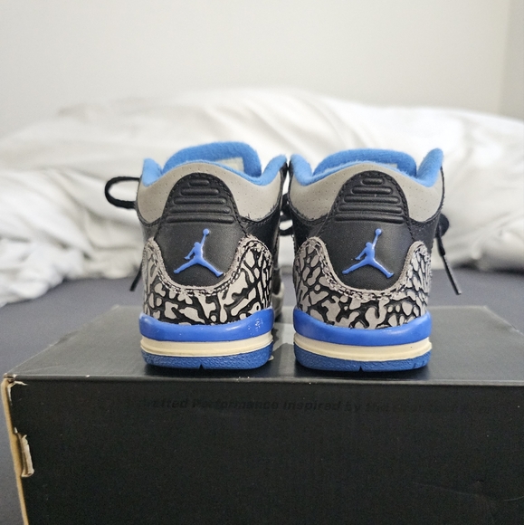 Jordan Kids shoes - Picture 5 of 9